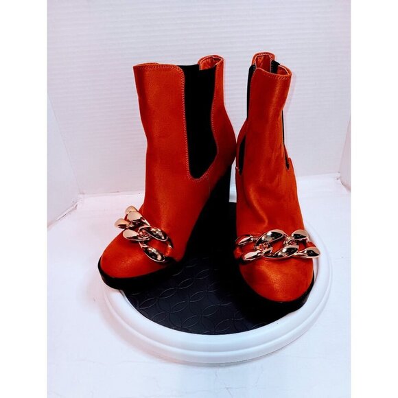 Dark Tan Heeled Ankle Boots With Gold Chain Embellishment Womens Size 9 - Picture 2 of 8